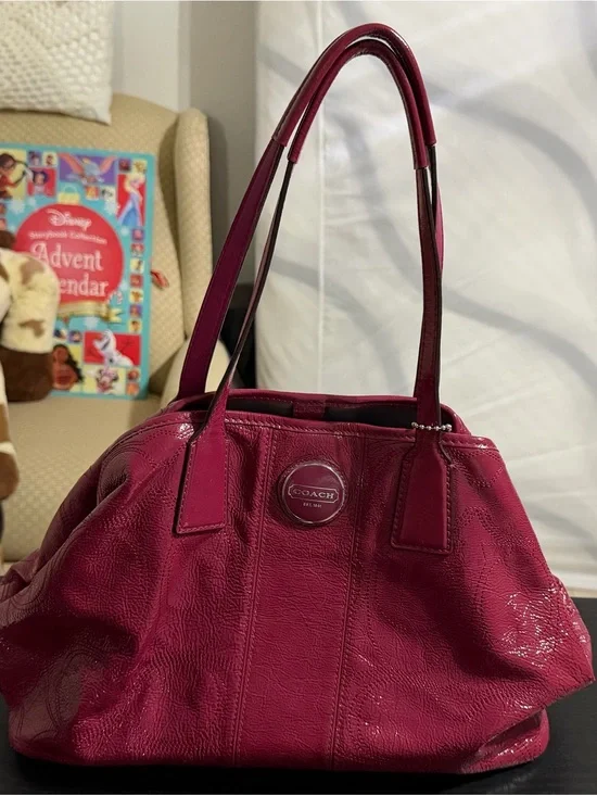 Coach Patent Leather Shoulder Bag in Fuchsia