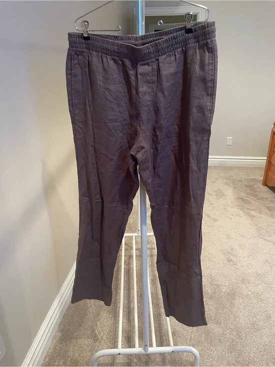 H&M Men's Joggers in Chocolate Brown