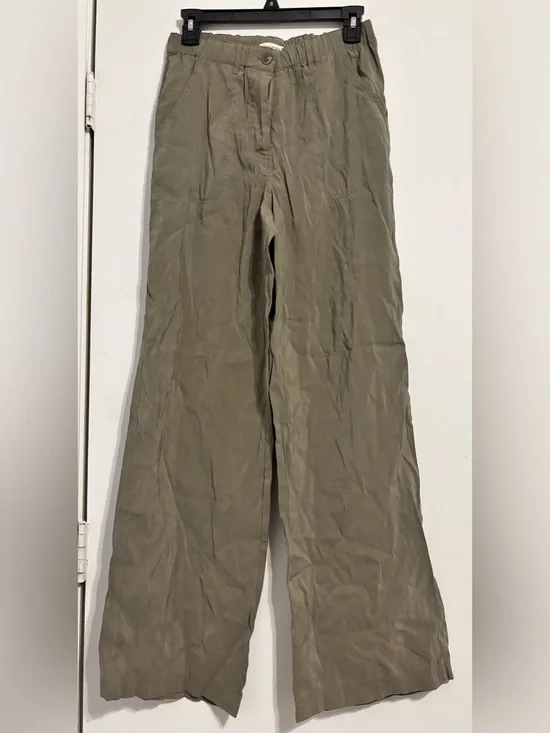 Max Studio Olive Green Wide-Leg Cargo Pants