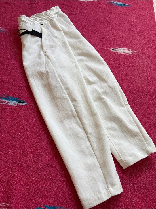 White Nike Sportswear Tech Pack Loose Crop Woven Pants size Medium