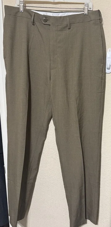 NWT Mens Haggar Pants Hidden Comfort Waist 36x32 Travel Performance Khaki Tan