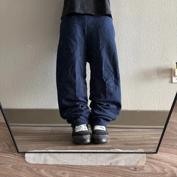 Vintage Y2K/2000s Navy Blue Essential Comfy Sweatpants! Fits M