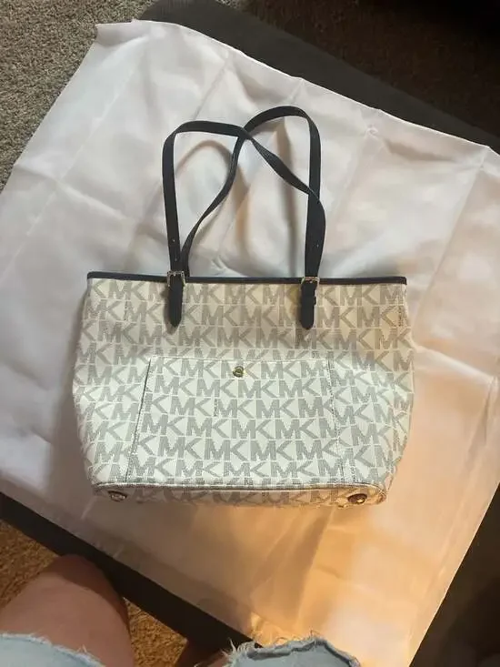Michael Kors Jet Set Signature White and Navy Blue Tote Bag