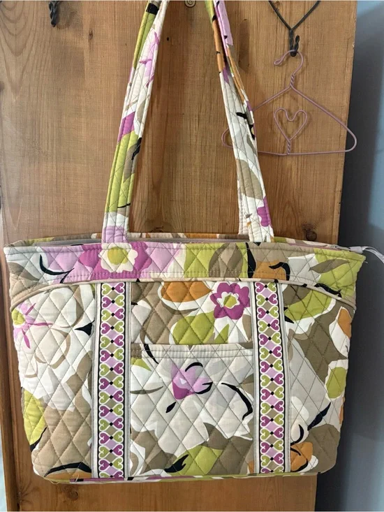 🌸 Vera Bradley Retired Portobello Road Quilted Floral Shoulder Tote🌸