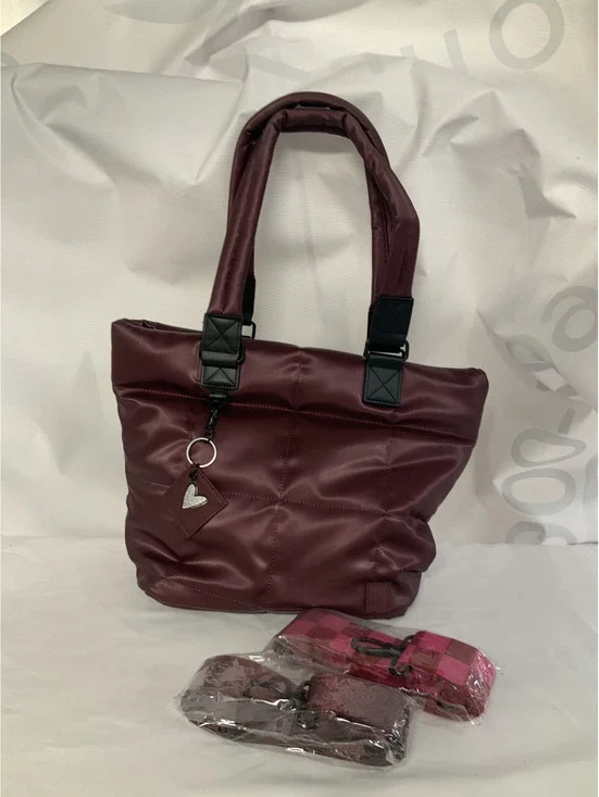 IHKWIP Checkmate quilted tote w/ 2 straps-metallic deep wine-NEW