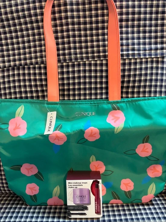 Clinique Green Floral Tote with Coral Pink Handles and Clinique mini makeup