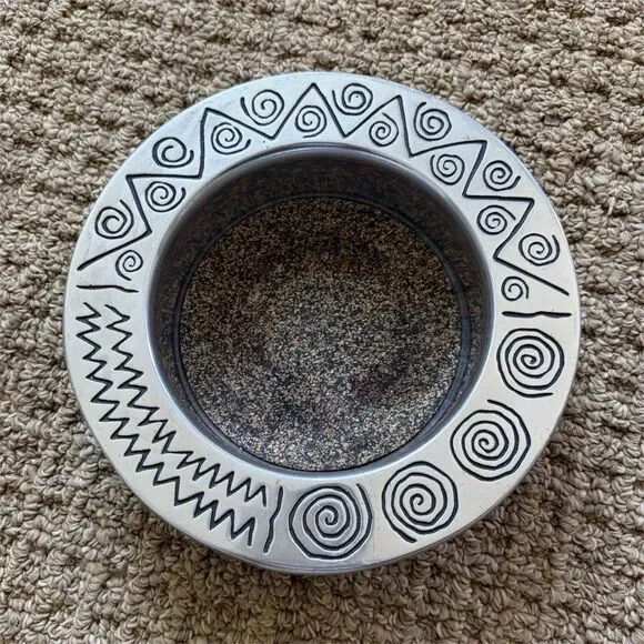 Wilton Armetal Reggae Wine Holder