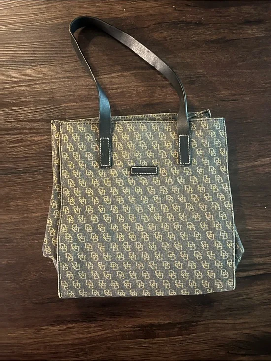 Dooney & Bourke Navy and Tan Signature Tote