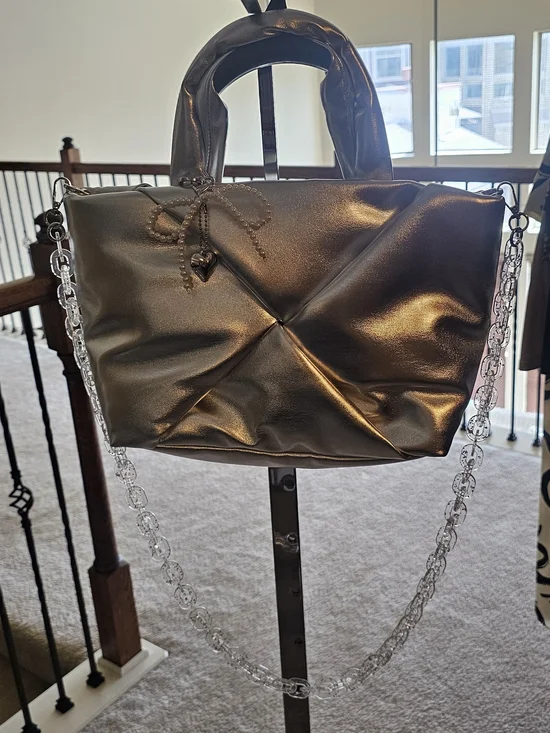 Metallic Silver Bag w/bag Chrm Clear Chain Strap, Matching Pouch, & 2 Hair Clips
