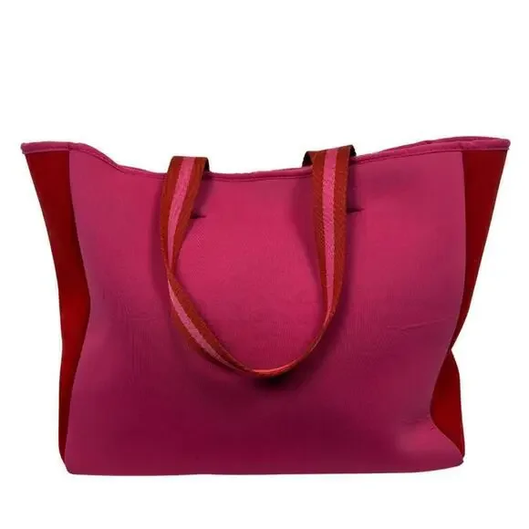 Summersalt The Perfect Beach Tote - Neoprene Hibiscus & Lava