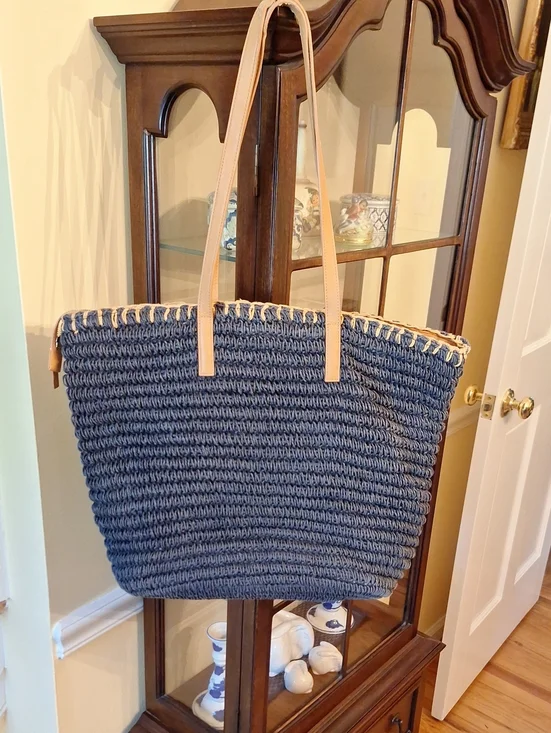 Talbots Woven Navy Straw Tote Beach Bag with Tan Handles