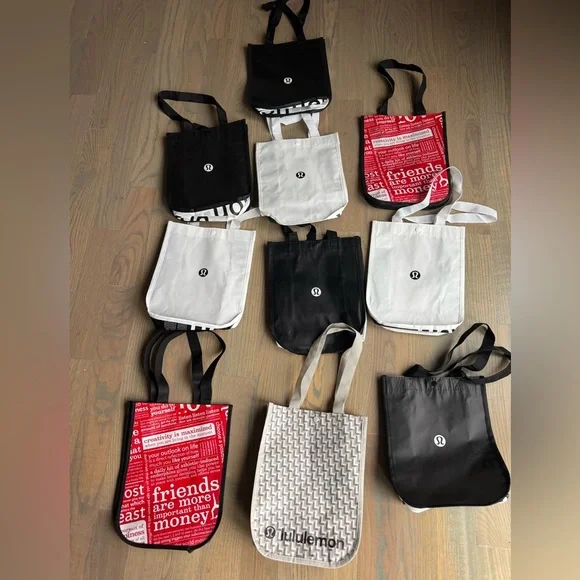 Lululemon Assorted 10 pieces reusable bags