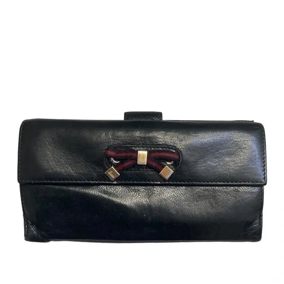 Gucci black leather wallet