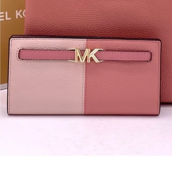 MICHAEL KORS Reed Large Pebbled  Leather Snap Wallet