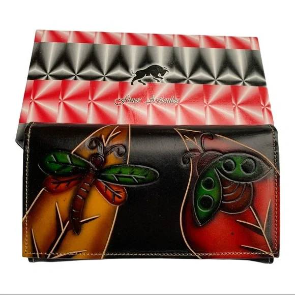 Black Leather‎ Tri-fold Wallet