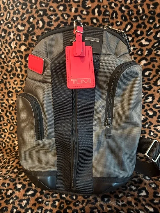 TUMI Higgins Sling Backpack Gray Black Red Crossbody Travel Bag Tracer EUC
