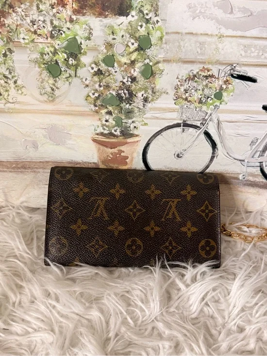 Louis Vuitton Monogram Canvas Wallet Clutch - Brown/Goldi Vintage