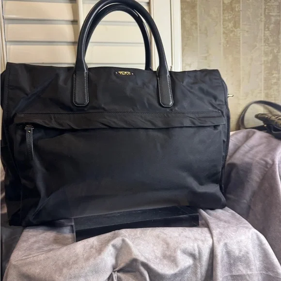 Tumi Dara Voyager carry‎ all Black Briefcase