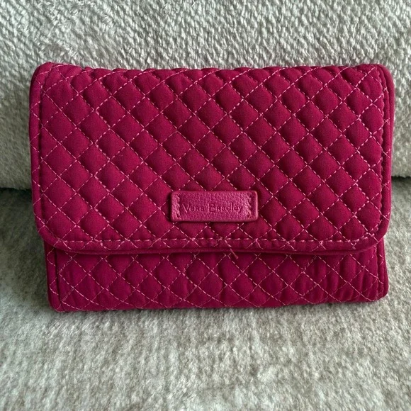 Vera Bradley Magenta Pink Quilted Microfiber RFID Trifold Wallet Floral Interior