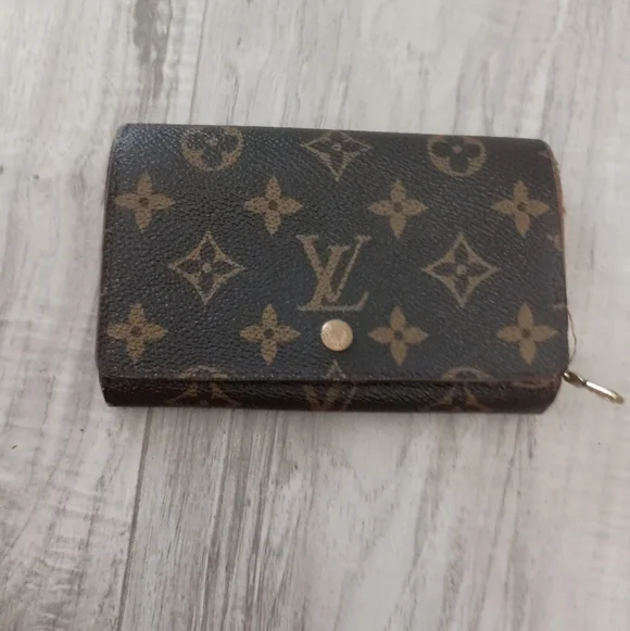 Authentic Louis Vuitton Monogram Porte-Monnaie Tresor Wallet