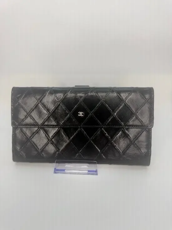 Chanel Diamond Stitch Black Calfskin Leather Flap Continental Long Wallet