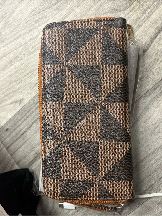 Men's Zip-Around Wallet in Brown/Black Checker Pattern
