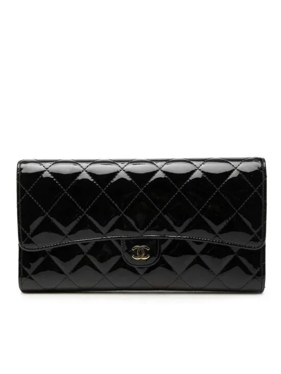 Chanel Quilted CC Logo Wallet Black Patent Leather