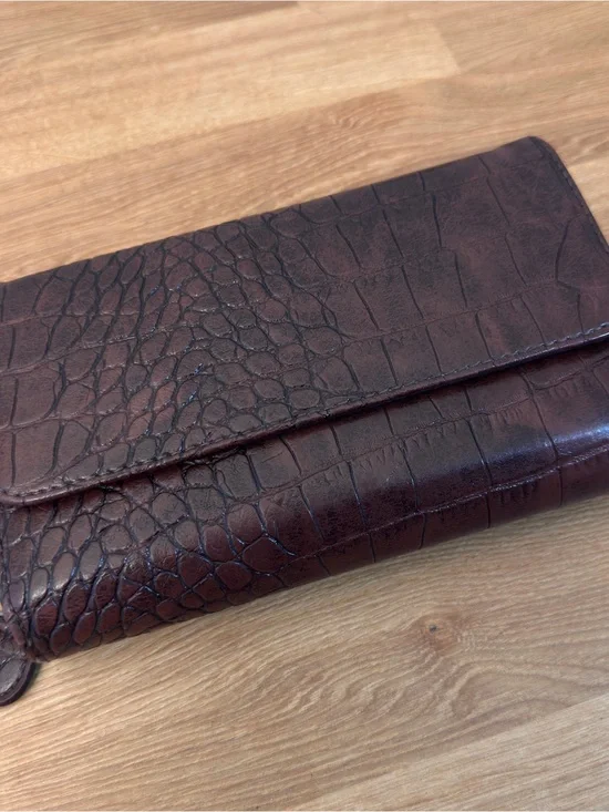 Guang Tong Keeper Wallet Brown Simulated Alligator Large Size