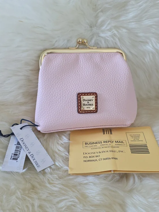 NWT Dooney & Bourke Pink Blush Leather Large Kiss-Lock Framed Purse 🩷💋🎁