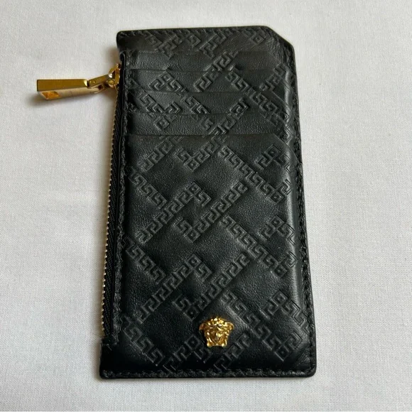 •Versace Black Leather Embossed La Grecca Medusa Cards Holder Zip Coins Wallet