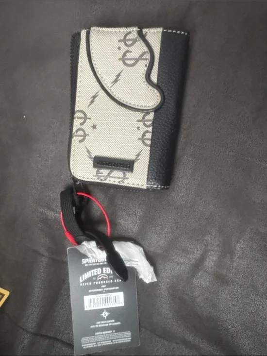 Sprayground Black & Gray Printed Wallet with Wrist Strap brand new limited editi