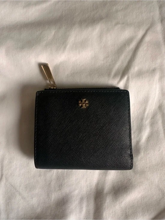 Tory Burch Black Saffiano Bifold Wallet with Gold Logo