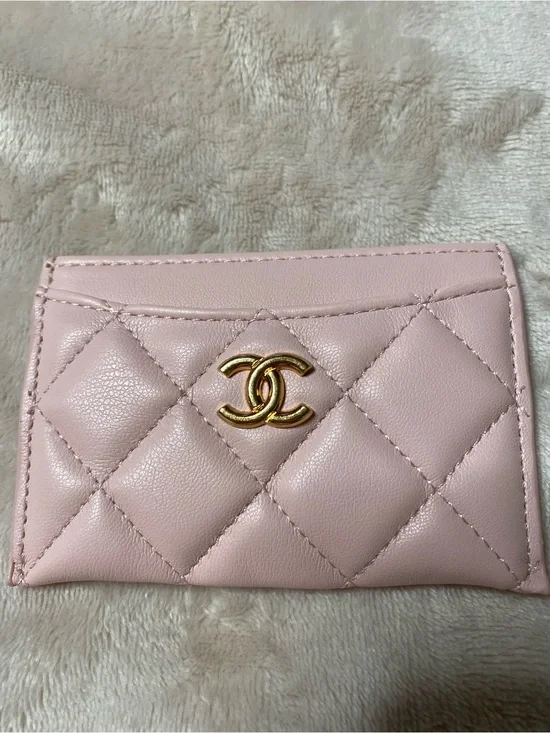 ChaneI Cardholder Pink with Gold Hardware NEW !!