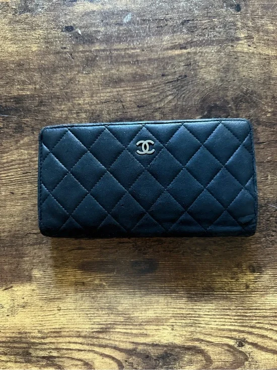 CHANEL Black Quilted Open Flap Wallet