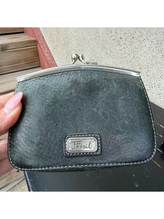 FOSSIL KISS LOCK LEATHER BLACK WALLET