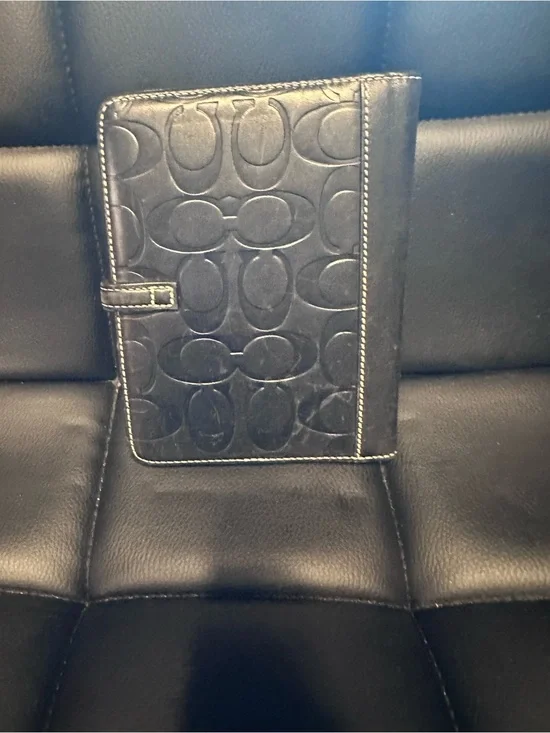 Vintage Coach Black Leather Organizer/Wallet with Snap Tab