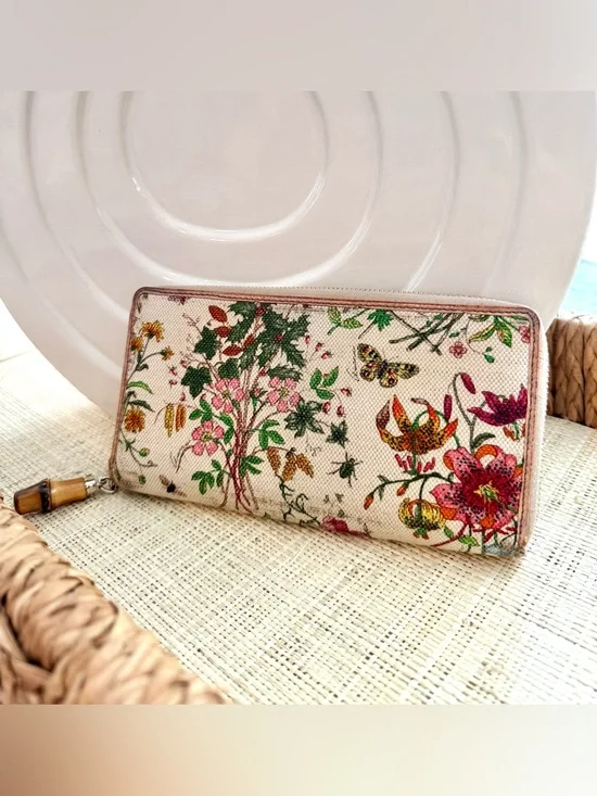 Gucci Beige Floral Zip Wallet with Multicolor Blooms