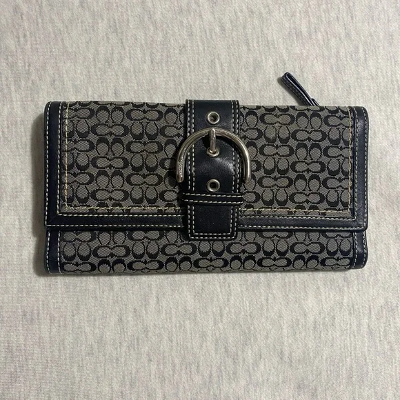 Coach Black & Gray Signature Trifold Wallet w/ Silver Tone Buckle Snap Closure