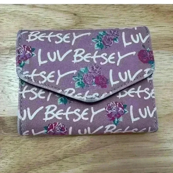 Luv Betsy‎ Johnson Floral Tri-Fold Wallet - Purple & White