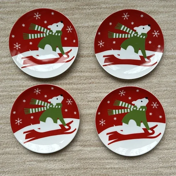 NWT Crate & Barrel Snow Pup Christmas Salad/Dessert Appetizer Plates - Set of 4