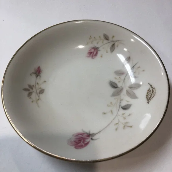 TH ABALONE China Flamingo Rose 5.5