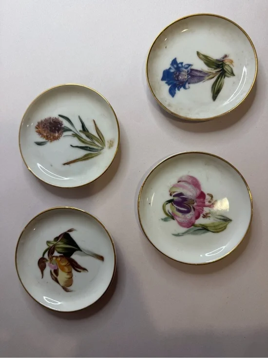 Vintage Porcelain Trinket Dish Ashtray - Flower Enesco Japan - Set  Of 4 Floral