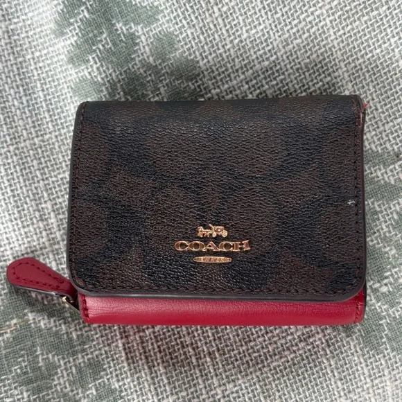 Coach Signature Compact Zip Wallet in Brown and Red