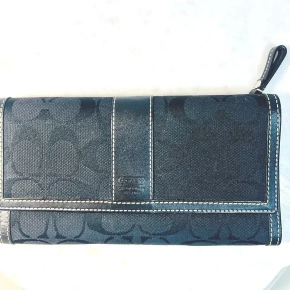 Coach Wallet Purse Check Book Credit Cards ID Black Signature Jacquard Leather‎