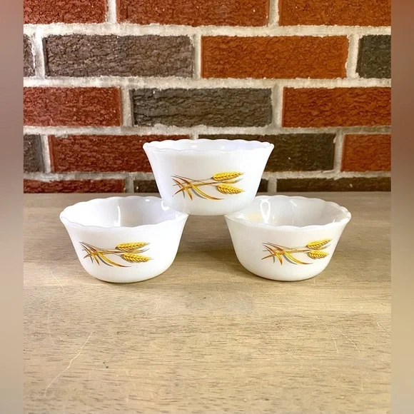 Lot of 3 Vintage‎ Anchor Hocking Fire King Wheat Pattern Milk Glass Dessert Cups