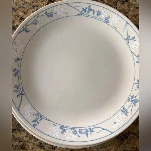 Corelle‎ by Corning First of Spring 4 Dinner Plates