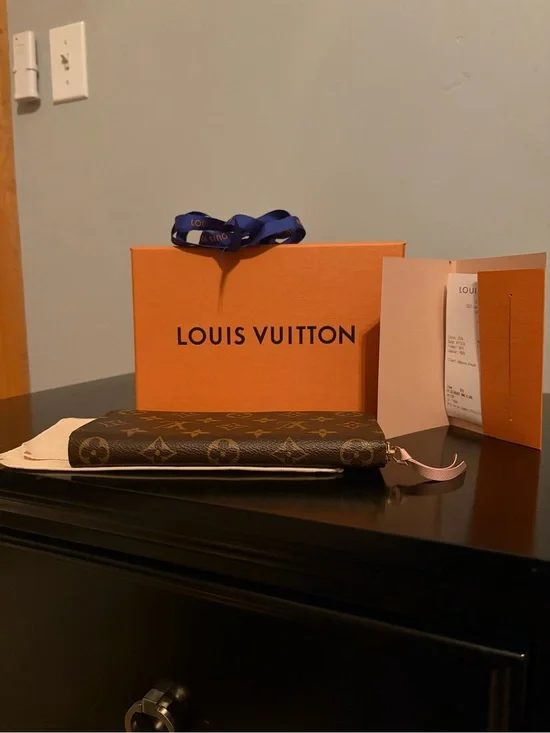 Louis Vuitton Clemence Wallet NIB