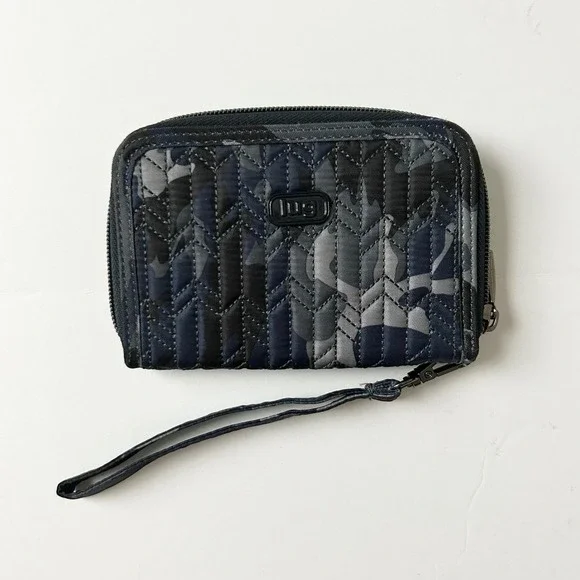 Lug Rodeo RFID Wallet Wristlet Navy Grey Camouflage Quilted Chevron Zip Around