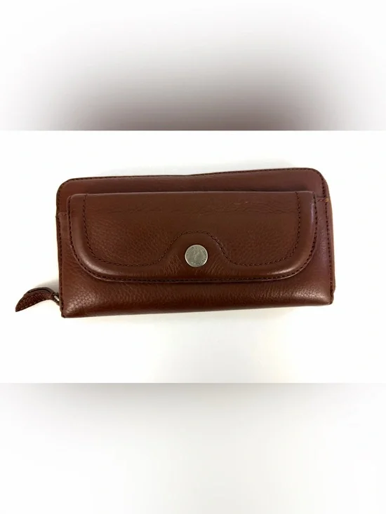Stone Mountain Vintage Chocolate Brown Soft Pebbled Leather Zip Wallet w/storage