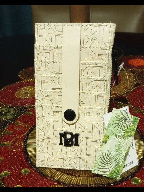 NWT Badgley Mischka Slim Card Holder/Wallet